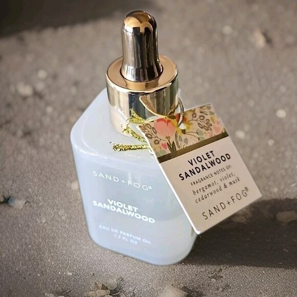 Sand And Fog Parfum Oil Violet Sandalwood Eau De Parfum Oil Dropper 1.7 oz New - Picture 2 of 3